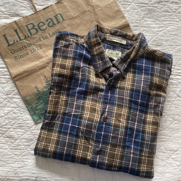 LL Bean Scotch Plaid Flannel Shirt - Picture 7 of 7